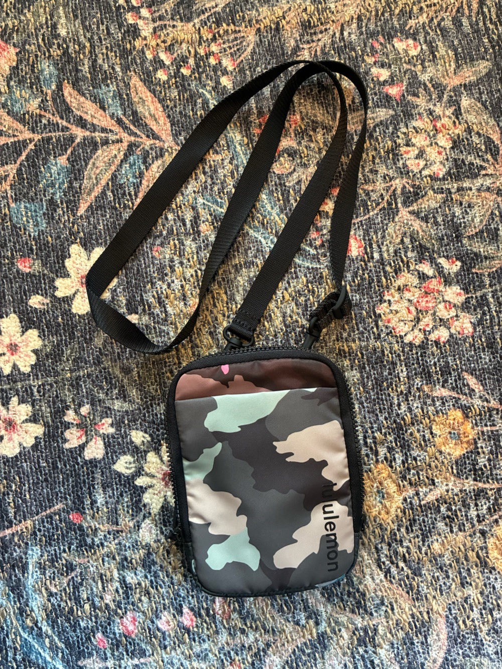 Lululemon Easy Access Crossbody Bag in Heritage 365 Camo Neo Mint Multi